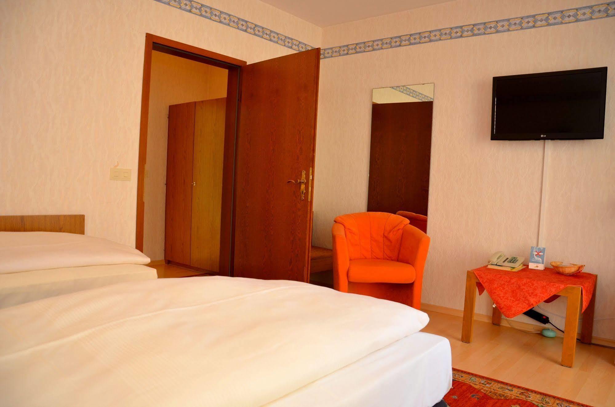 Akzent Hotel Meerfraeulein Wemding Exterior photo